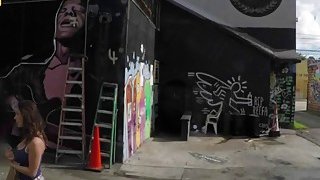 Chê chồng yêu cặc bé, vợ của con trai nhìn trộm bố gã chồng thủ dâm