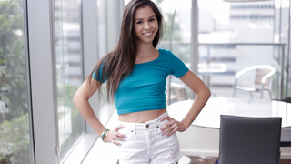 BLK-583 Anh sẽ làm em xuất tinh bằng tai. Mặc dù bạn gái cô ấy ở ngay bên cạnh, nhưng lời nói tục tĩu của cô em gái vẫn không dừng lại! ! Hinako Mori