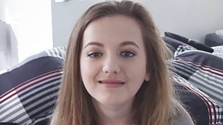 MUCD-285 Cô gái vị thành niên J○ lắc người vì khoái cảm và đạt cực khoái 50 lần liên tiếp trong 4 giờ