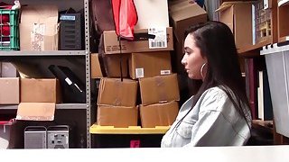 Sự trở lại của người đẹp karen kaede sau thời gian dài vắng bóng