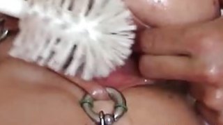 Chồng yêu quá yếu không thể đưa vợ yêu lên đỉnh… nhưng bố Người chồng thì khác