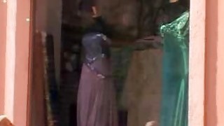 Tôi đã nghĩ ra một ý tưởng mới là tán tỉnh một cô gái năm nhất và cho cô ấy thấy mặt. Xin người quản lý hãy cho tôi một cơ hội và đồng ý. Cảm ơn!