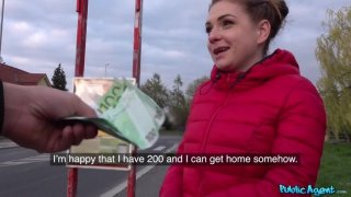 Chị nhà bên “dễ dãi”