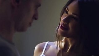 Chăm sóc buồi anh trai bị thiểu năng trí tuệ