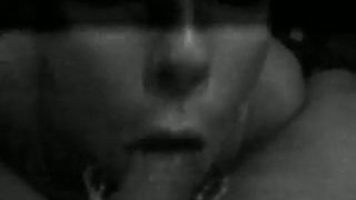 Đưa bạn trai của bạn đi quan hệ tình dục với một người bạn thân đã có vợ. Mái tóc ngắn của cô ấy trông rất tao nhã. Chồng cô ấy là một người đàn ông trung thực. Họ thậm chí còn uống rượu cùng nhau.