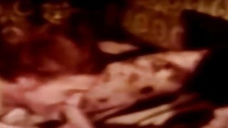 Anh chồng nhút nhát đưa vợ cho sếp địt vì sợ bị sa thải