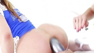 Bố sắp xếp hôn nhân cho cậu con trai gần 30 tuổi mục đích chỉ để phang vợ sắp cưới của con trai tương lai