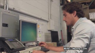 HKD-127,HKD-127 Tôi bị cuốn hút bởi cơ thể của cháu trai tôi Miyako Kinjo