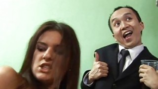 PRED-209, PRED-209 ＜Ngày phát hành cuối cùng＞Nữ trùm, Takashi Aibuya, ngồi ở tư thế cưỡi ngựa và bị xuất tinh vào giữa. Maria Nagai