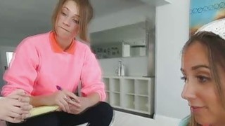 em chỉ đút vào 1cm thôi mà chị vlxx