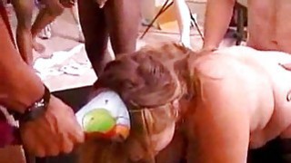 Bắt quả tang em gái vừa xem sex vừa móc