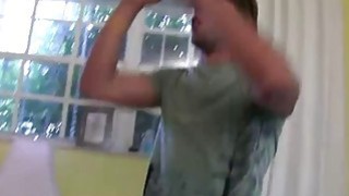 Núm vú cực lớn