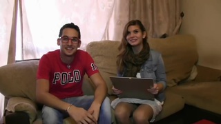 Bố sướng quá lỡ bắn tinh vào lồn con rồi