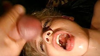 Hai lần xuất tinh vẫn chưa đủ sao? ! Cô ấy muốn bóp khô tinh hoàn của tôi