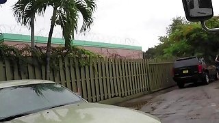 đưa lồn cho chủ nợ đụ để trừ nợ