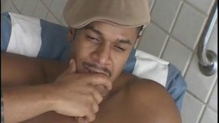 mấy bé mới lớn giờ bén quá