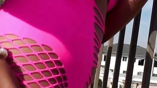 Em nữ sinh gạ địt người lạ trên tàu điện