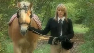 Chịch cô chị họ xinh đẹp khi về quê