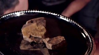 7 ngày vợ của con trai ăn nằm với bố chồng