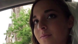 Eny dẫn trai về “chơi” làm chị gái thèm