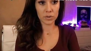 Nữ thần người mẫu thất lạc từ lâu lộ mặt và quan hệ tình dục với một người đàn ông đội mũ, liếm nhau 69, không bao cao su và nhiều âm hộ