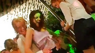 Người phụ nữ trưởng thành nói: Anh thật tuyệt vời, em đã đạt cực khoái ba lần