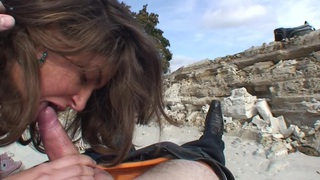 Chuyến đi cắm trại cấp trên đổi vợ yêu với cậu nhân viên cấp dưới