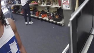 Cô bạn thân rủ đến chơi với 2 đứa bạn thì tự dưng 2 đứa nó làm tình nhau