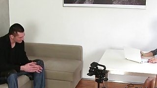 FSDSS-460-C Cảm giác thật tuyệt, tôi không thể chịu nổi... Đáng lẽ đây phải là chuyện không được quan hệ tình dục, nhưng cô ấy lại để tôi làm một cách bí mật. Một cô tiếp viên quán rượu nhạy cảm, ngực lớn.