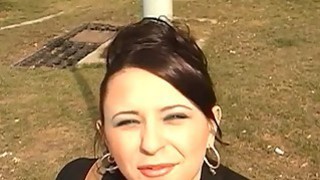 Sex với cô em gái cùng cha khác mẹ rám nắng gợi cảm trong bộ đồ lót đôi màu đỏ và tất trắng