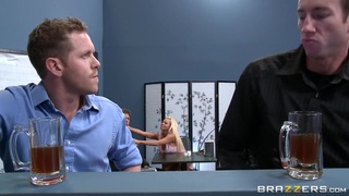 Anh xã đáng thương khi bố và em trai đụ Người vợ mình mà không hề hay biết