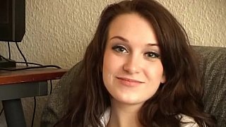 ROYD-115 Cảm thấy cực kỳ phấn khích ở một nơi nào đó với một người mà bạn không nên làm như vậy cùng. Vợ của em trai tôi liên tục lên đỉnh trong khi cố gắng kìm giọng nói.