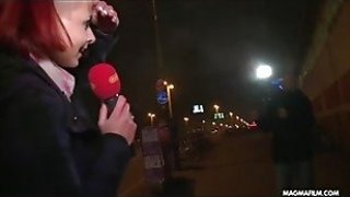 Thiết kế cho em gái bộ đồ lót đi địt nhau với người yêu