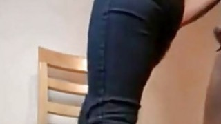 Mở chiếc hộp cũ, Chồng yêu tuyệt vọng trước dvd sex của vợ