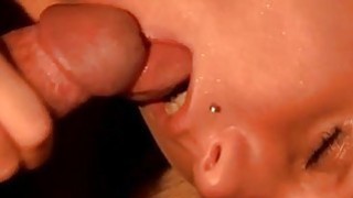 Người nước ngoài chuyên nghiệp quan hệ tình dục_Phải trả bao nhiêu để quan hệ với con mèo này? Tôi đưa 700, có phải là quá nhiều không?