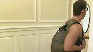 Cưỡng dâm bồn chứa tinh của anh trai góa phụ để trả thù người anh trai đã mất