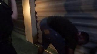 Đang làm quả lọ thì bị chị kế phát hiện