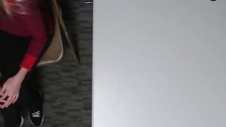 Vụng trộm cùng trai trẻ khi chồng yếu sinh lý