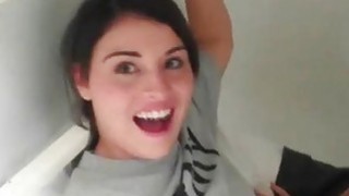 Xem phim “Sex Education”, tôi bật cười nhớ lại kỷ niệm "dở ...