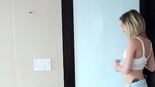 CMC-287 Tiếng gầm của một trinh nữ đầy đặn hậu môn của nữ tổng thống biến thành một con chó cái