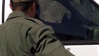 Bố sướng quá lỡ bắn tinh vào lồn con rồi