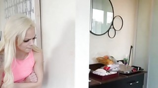 thầy giáo "móc cua" cô nữ sinh chân dài dâm đãng