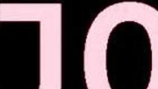 Nữ cosplayer thất nghiệp ở nhà tự sướng thì anh shipper đến giao hàng nhìn thấy