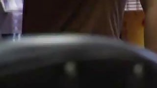 Sau một lần được chị gái dạy hôn, cậu em trai làm liều và muốn đụ chị ấy mỗi ngày