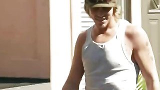 Em gái Trung Quốc du học và một anh chàng ngoại quốc quan hệ tình dục trong ký túc xá