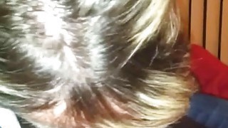 Cô gái bạch hổ lại trở về, tặng hoa cho mỹ nhân, bộ ngực đẹp nhất thì làm dáng. Mỗi buổi biểu diễn đều đông nghẹt người, và mọi người đều mong chờ màn trình diễn gợi tình của cô gái hư hỏng...