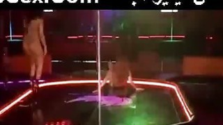 Người vợ đi họp lớp gặp lại tình cũ năm xưa, anh ta đẹp trai hơn Ông xã cô rất nhiều