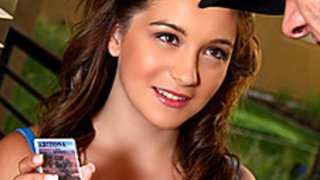 Em gái kế quyến rũ tôi trước khi tập yoga - Sex buổi sáng 4K