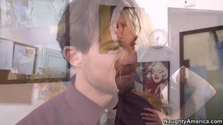 494SIKA-265 Xuất tinh vào âm đạo khi một cô gái lolita đang sử dụng điện thoại thông minh của cô ấy