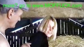 Địt cái lồn tây không lông hồng hào của em thư ký